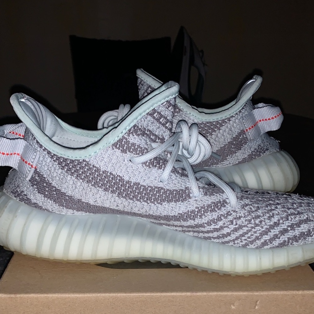 Yeezy boost 350 blue tints